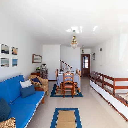 アパート Casa Do Meio Cared For *
